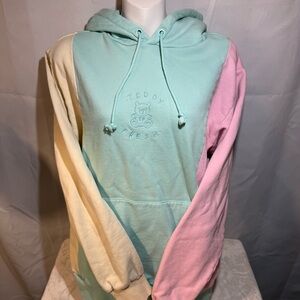 Teddy Fresh Pastel Hooded Sweatshirt •‎ S